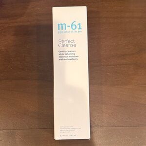 M-61 Perfect Cleanse White Cleanser